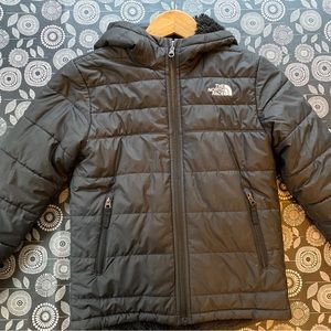 Boys The North Face Black Reversible Coat Size 10/12